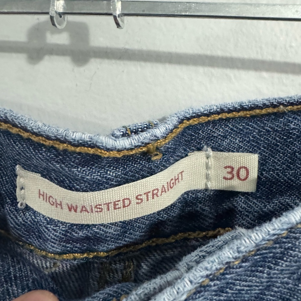 Levi’s High Waisted Straight Jean Size 30 - Picture 5 of 5